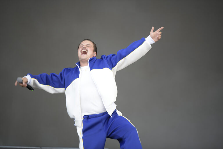 Glints laat de Main Stage daveren met stijl, energie en oprechte fun